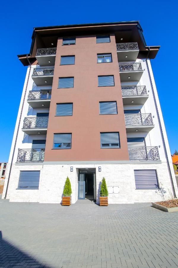 Narcis 17 - Novonamesteni Apartman Sa Prelepim Pogledom Na Tornik 兹拉蒂博尔 外观 照片