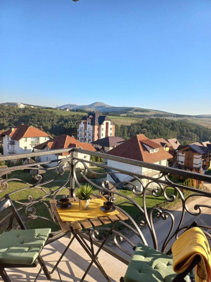 Narcis 17 - Novonamesteni Apartman Sa Prelepim Pogledom Na Tornik 兹拉蒂博尔 外观 照片