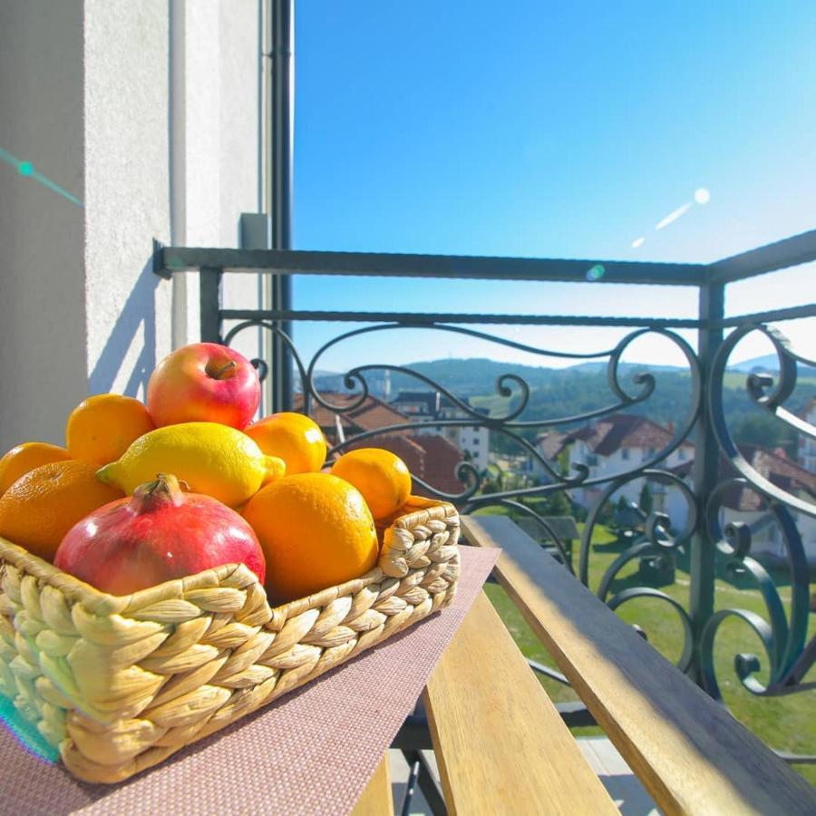 Narcis 17 - Novonamesteni Apartman Sa Prelepim Pogledom Na Tornik 兹拉蒂博尔 外观 照片