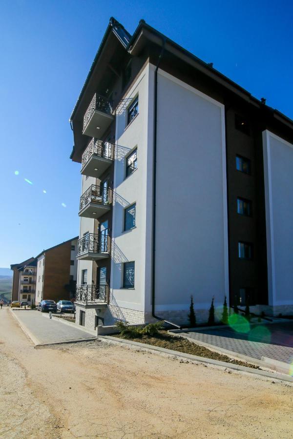 Narcis 17 - Novonamesteni Apartman Sa Prelepim Pogledom Na Tornik 兹拉蒂博尔 外观 照片