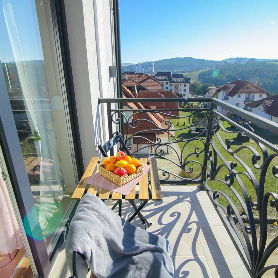 Narcis 17 - Novonamesteni Apartman Sa Prelepim Pogledom Na Tornik 兹拉蒂博尔 外观 照片