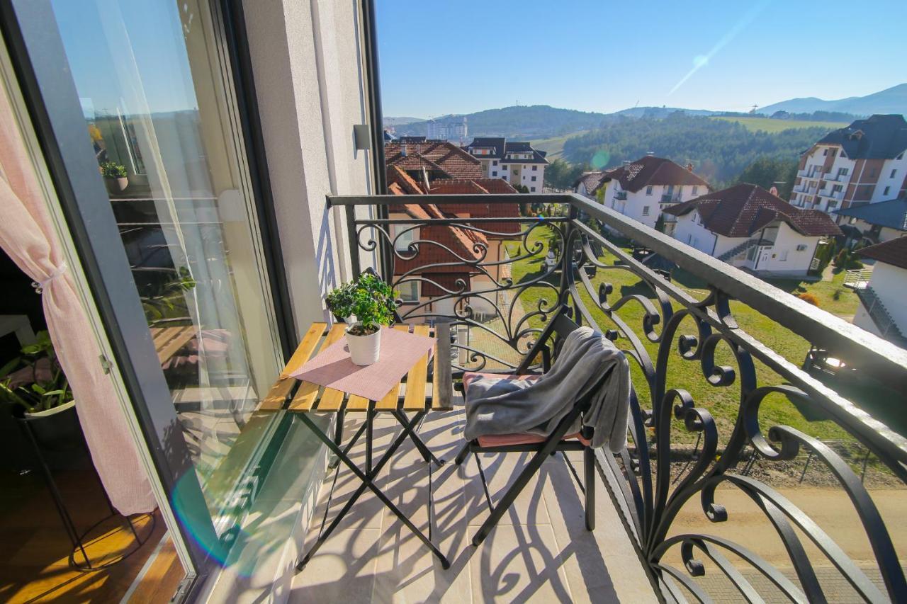 Narcis 17 - Novonamesteni Apartman Sa Prelepim Pogledom Na Tornik 兹拉蒂博尔 外观 照片