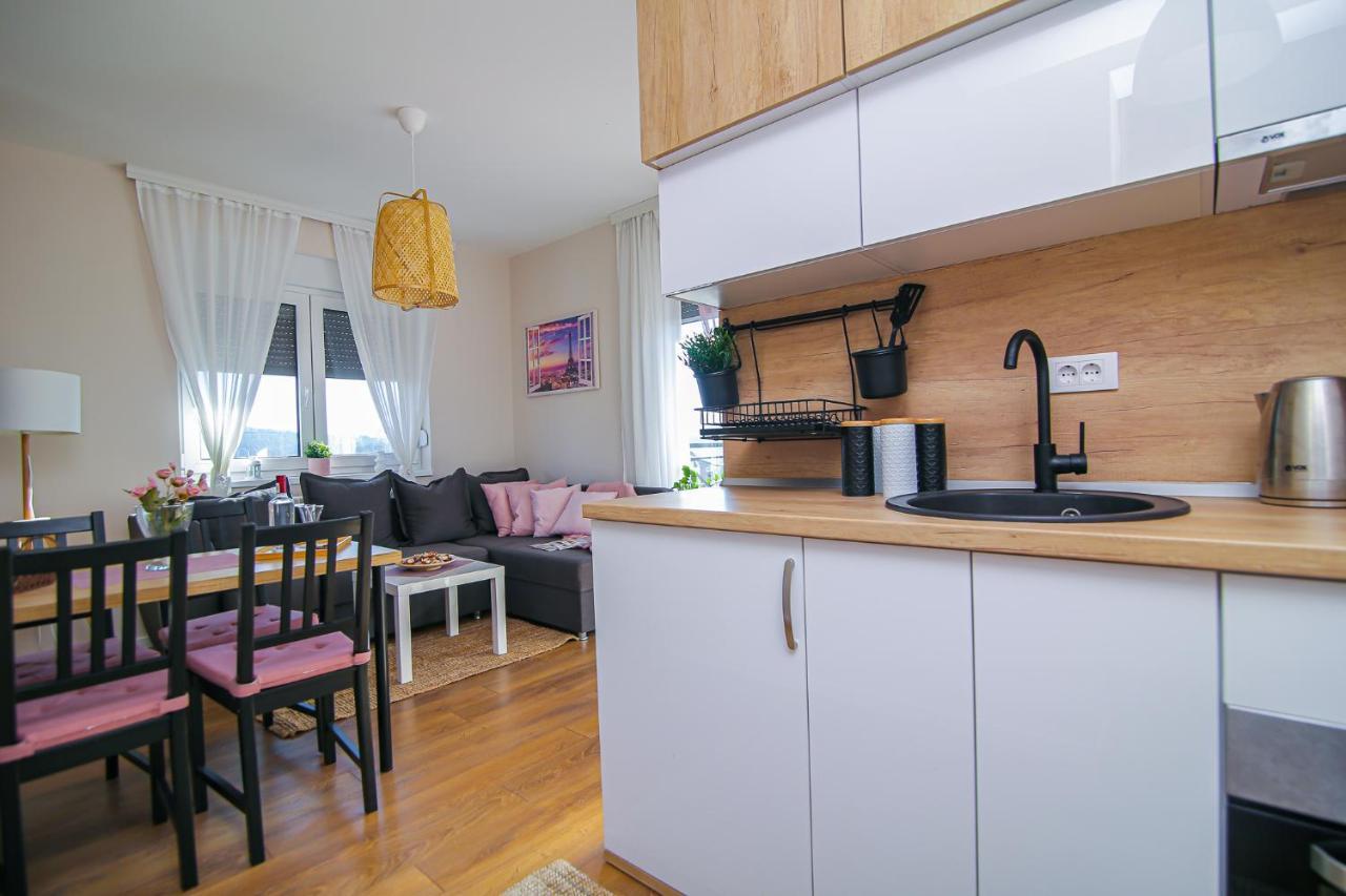Narcis 17 - Novonamesteni Apartman Sa Prelepim Pogledom Na Tornik 兹拉蒂博尔 外观 照片