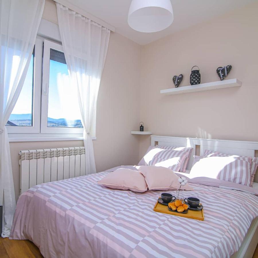 Narcis 17 - Novonamesteni Apartman Sa Prelepim Pogledom Na Tornik 兹拉蒂博尔 外观 照片