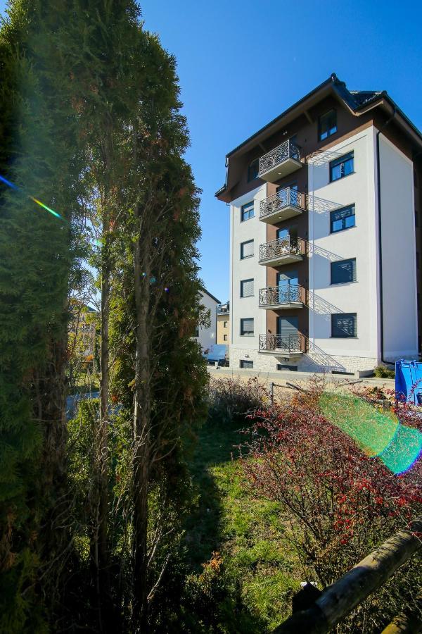 Narcis 17 - Novonamesteni Apartman Sa Prelepim Pogledom Na Tornik 兹拉蒂博尔 外观 照片